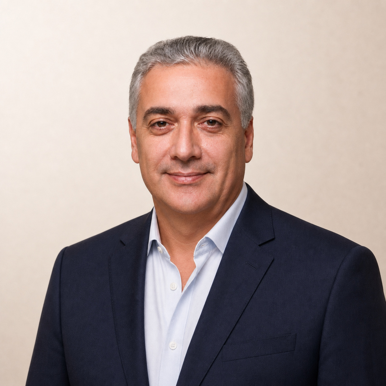 Professional portrait of Rinaldo César Mancin